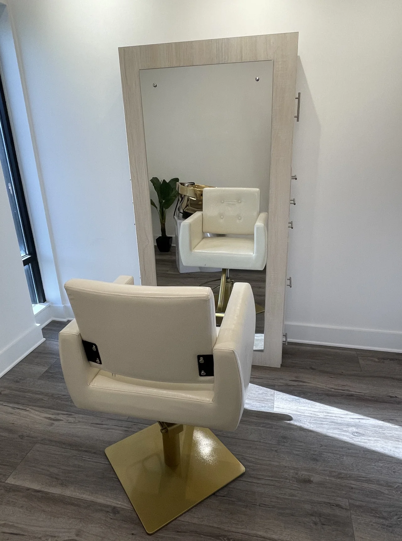 Mirror View of Suite